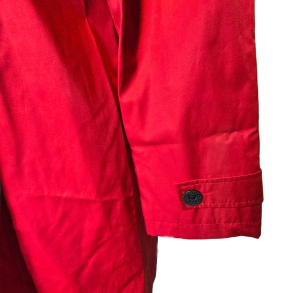 Cherry Red Trench Coat 16P – Street Style • City Walks • Lightweight Raincoat - Picture 5 of 11